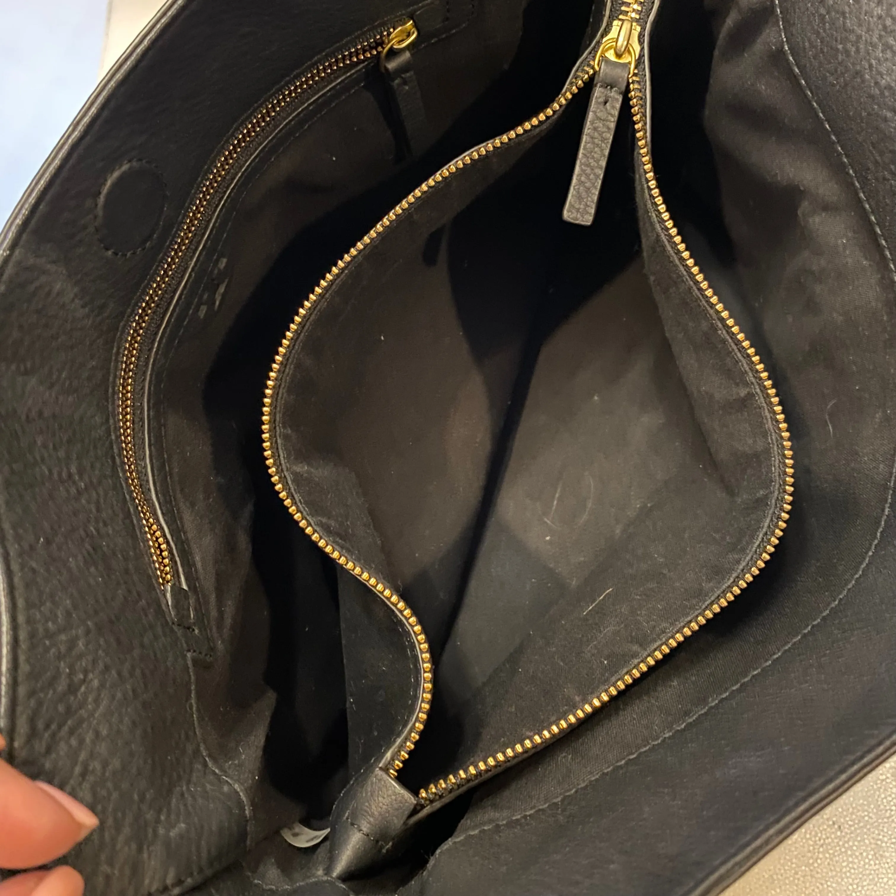 TORY BURCH Black Leather Gemini Link Shoulder Bag