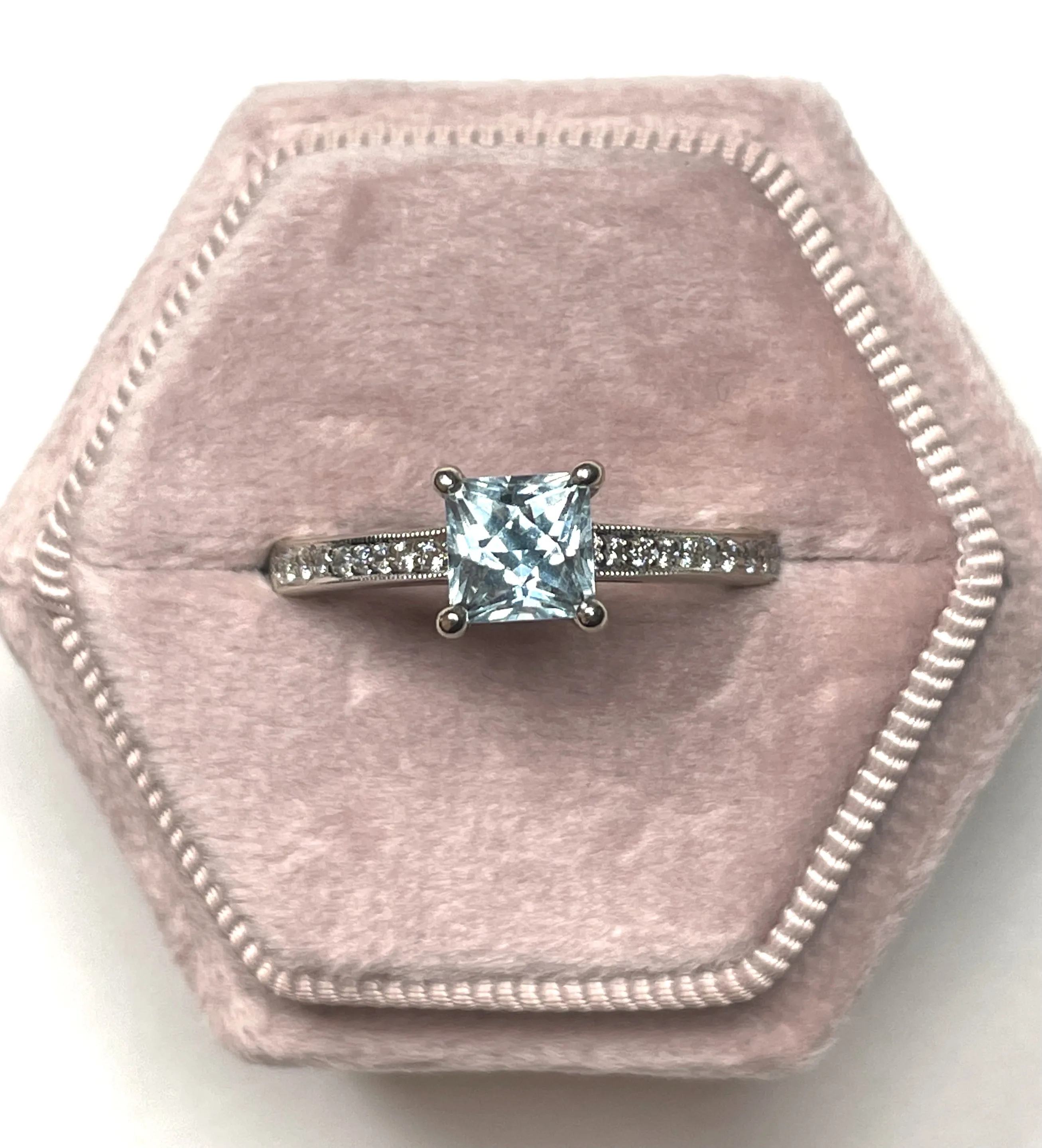 White Gold Aquamarine and Diamond Ring (Authentic Pre-Owned)