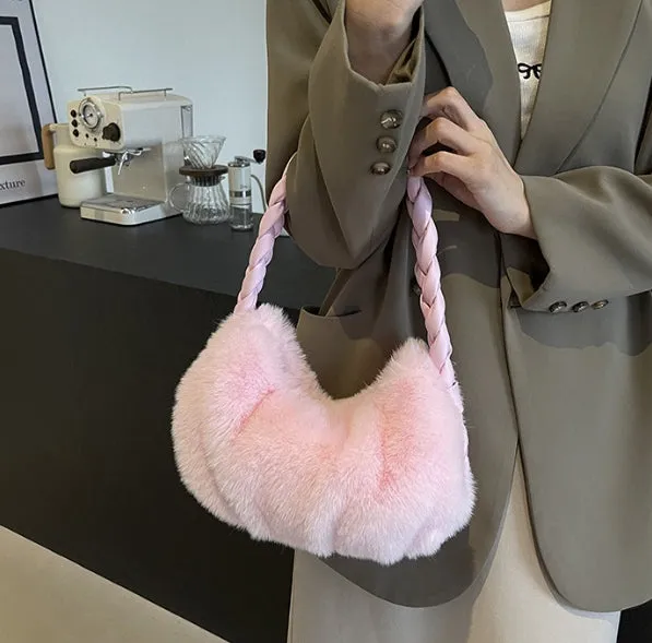 Woven Handbag & Underarm Bag for Women in Winter. Simple, Versatile, Exuding a High-end Sense and Fluffy Shoulder Bag C-241216-3