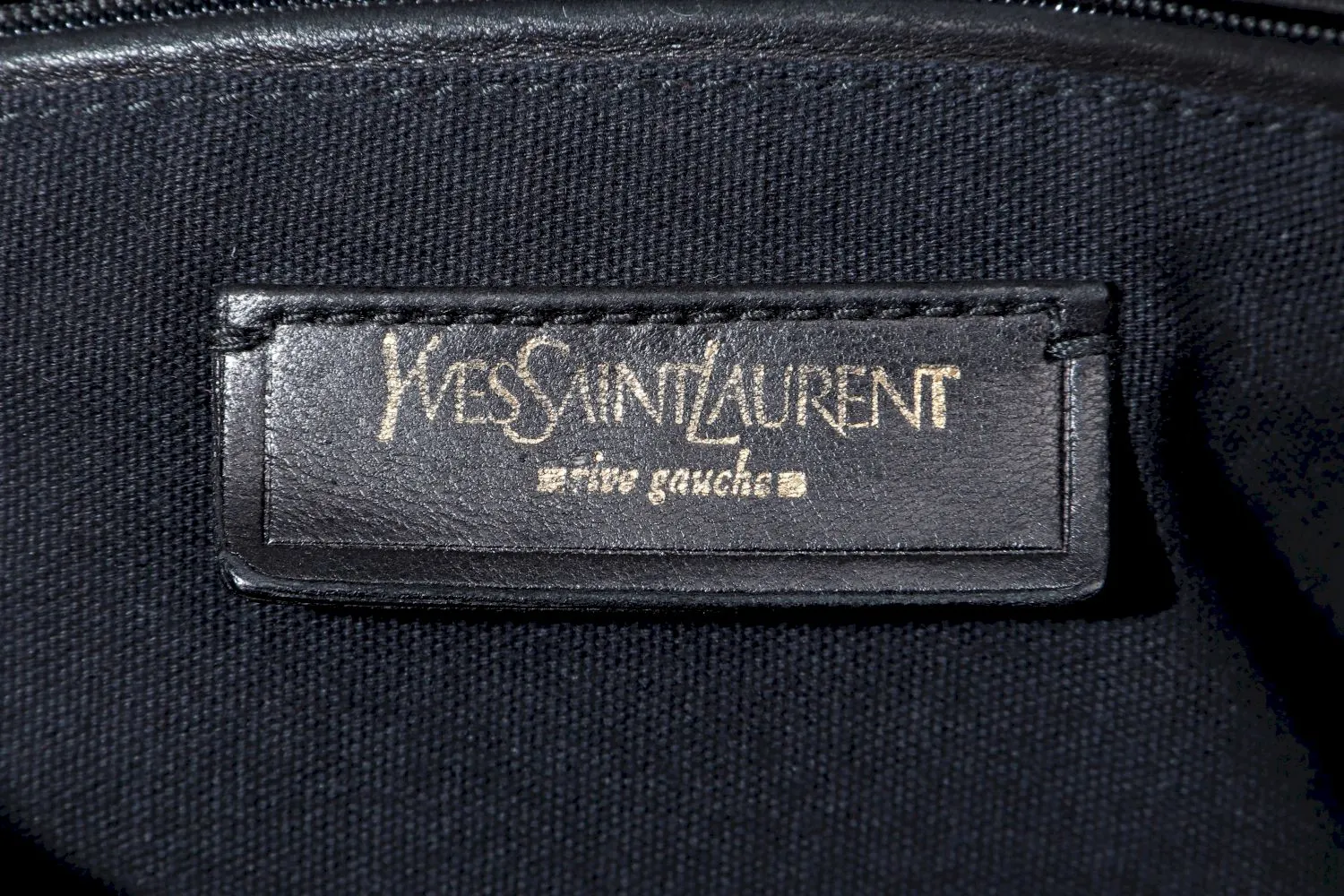 Yves Saint Laurent Besace (191839 491403) Burgundy Croc Embossed Shoulder Bag with Dust Cover