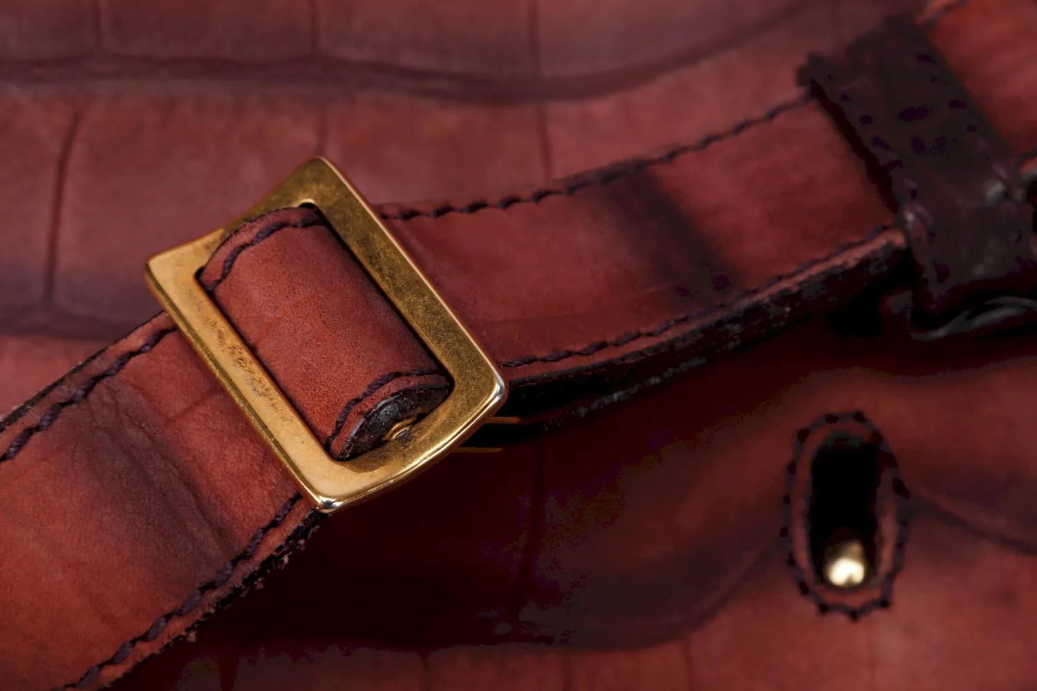 Yves Saint Laurent Besace (191839 491403) Burgundy Croc Embossed Shoulder Bag with Dust Cover